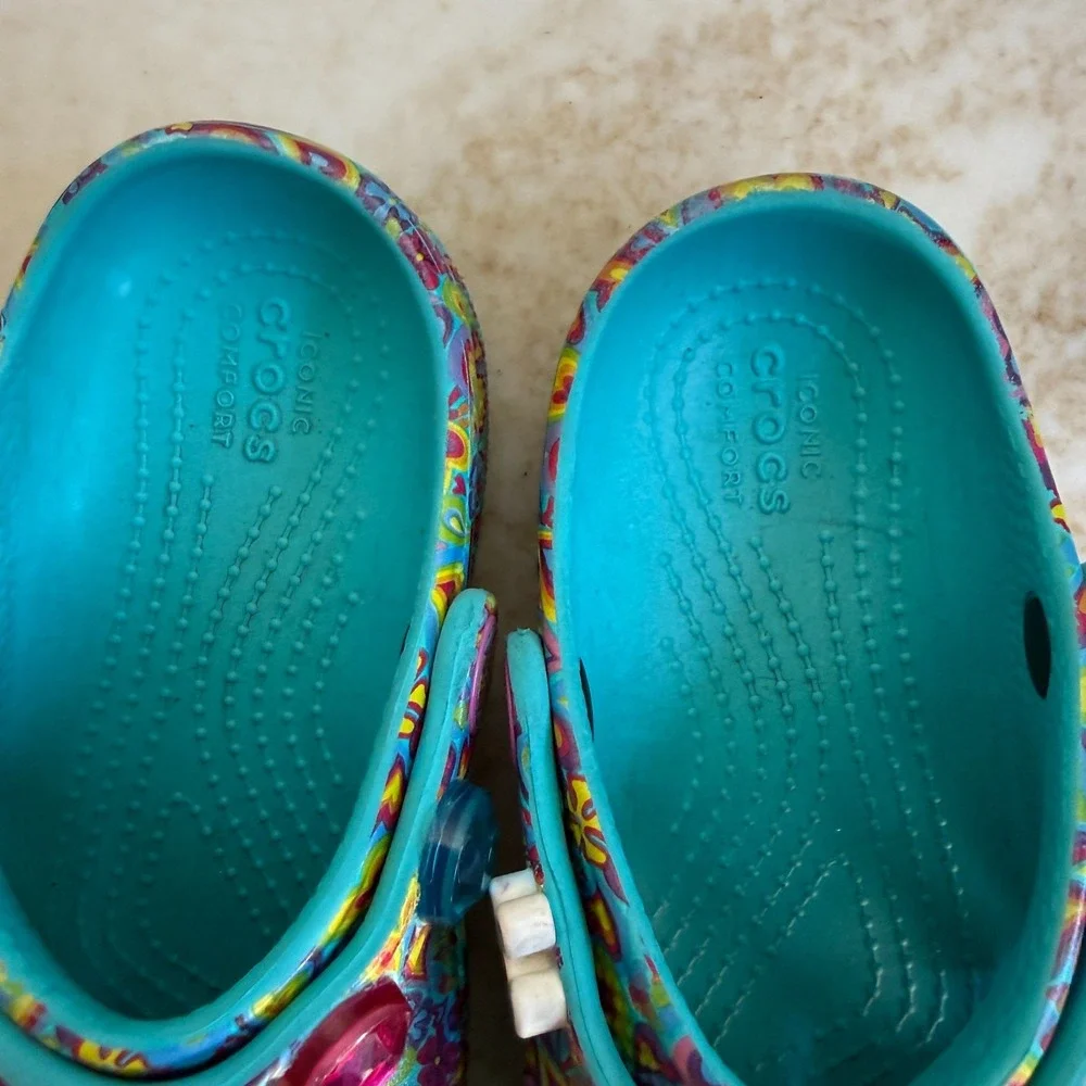 CROCS lisa frank